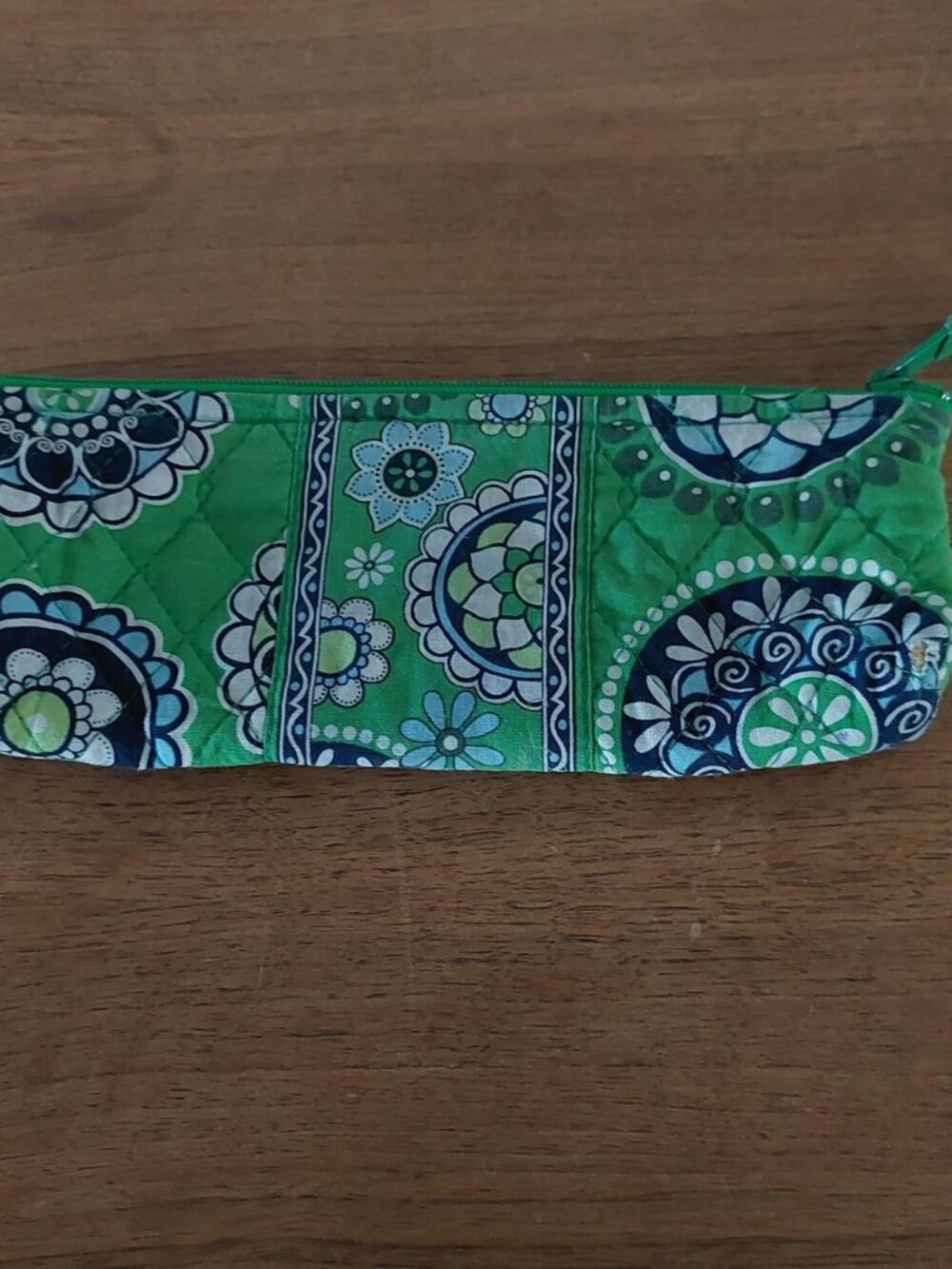 Vera Bradley Cupcakes Green Quilted Cosmetic Case Brush Pencil Pouch Retired so